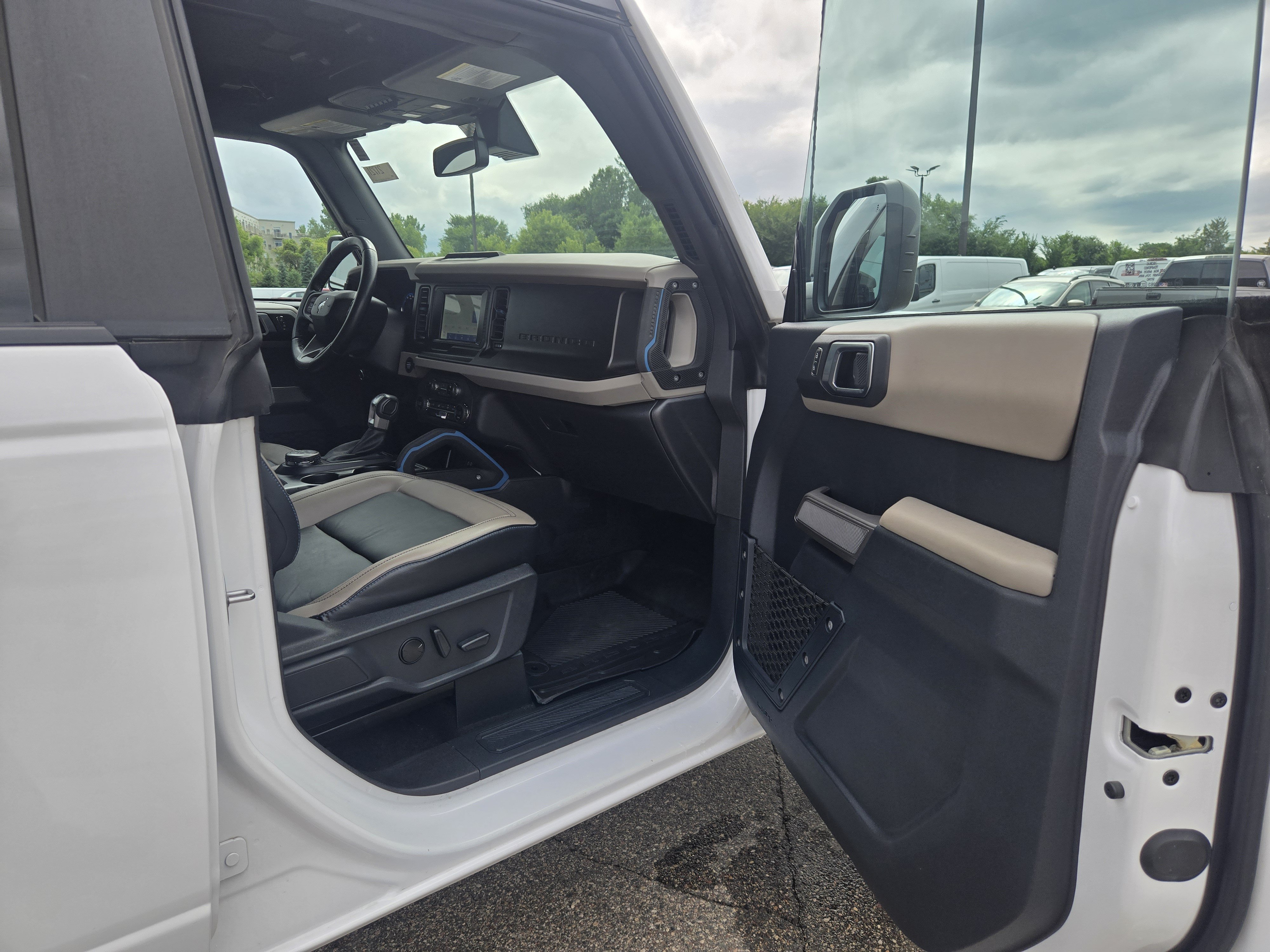Certified 2023 Ford Bronco Wildtrak AWD/4WD image 16
