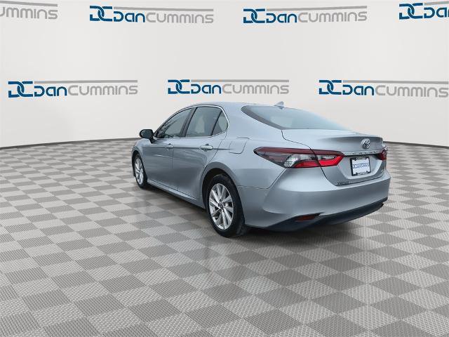 Used 2023 Toyota Camry LE image 5