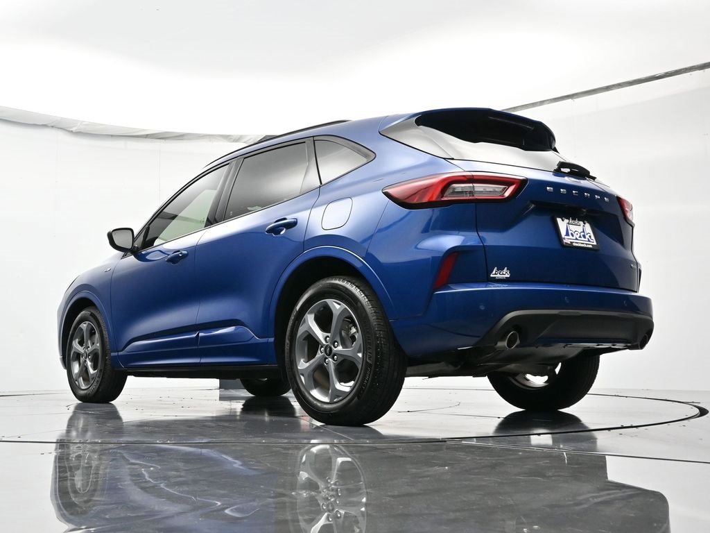 Certified 2023 Ford Escape ST-Line w/ Equipment Group 301A image 9