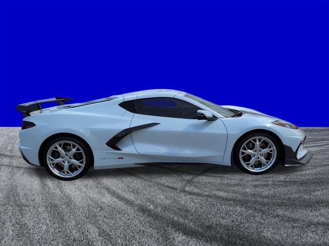 Used 2024 Chevrolet Corvette Stingray Preferred Cpe w/ Z51 Performance Package RWD image 3