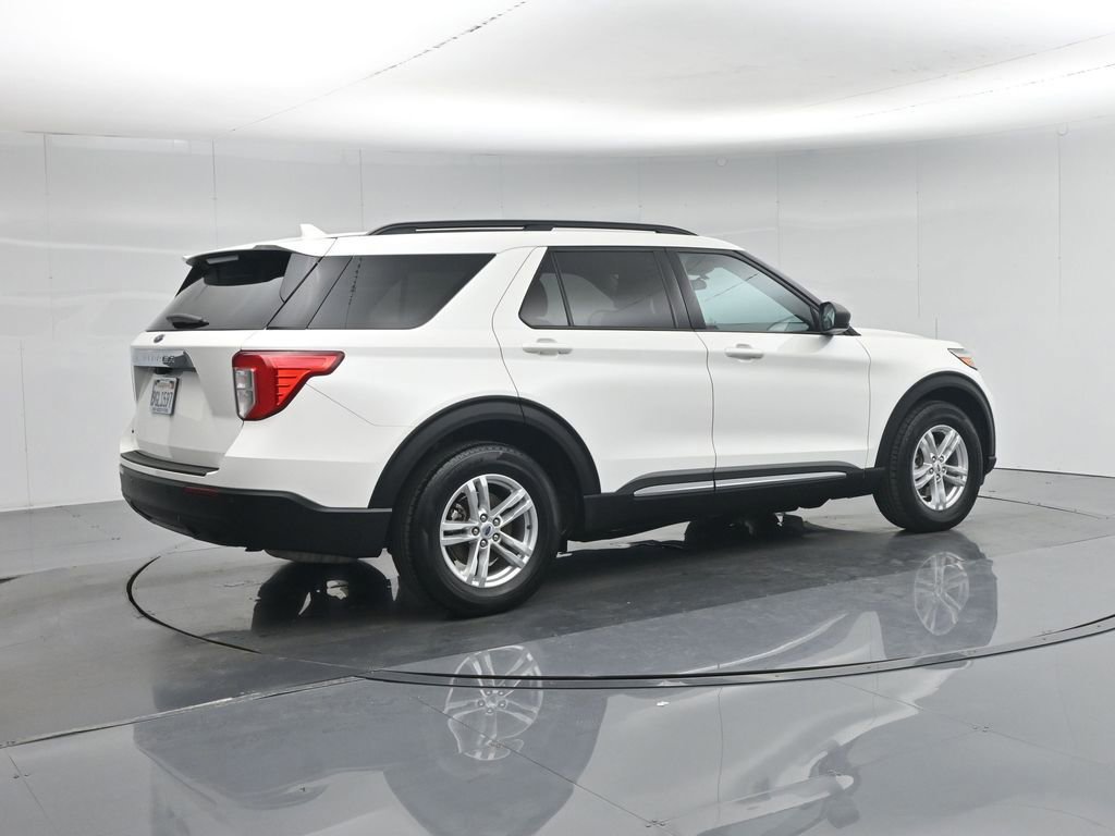 Certified 2023 Ford Explorer XLT RWD image 12