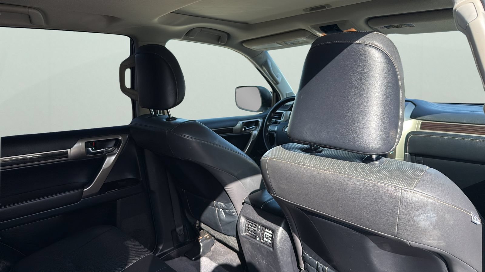 Used 2018 Lexus GX 460 w/ Navigation Package AWD/4WD image 26