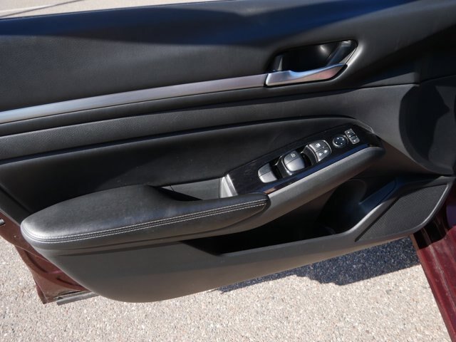 Used 2023 Nissan Altima 2.5 SV FWD image 13