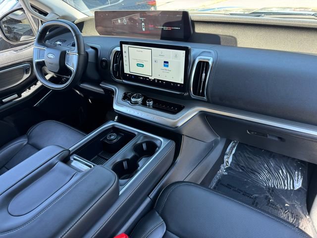 Certified 2025 Ford Expedition Platinum AWD/4WD image 23