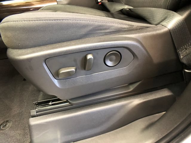 Used 2023 Chevrolet Silverado 1500 RST AWD/4WD image 11