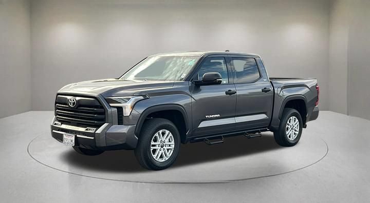 Used 2023 Toyota Tundra SR5 w/ SR5 Convenience Package AWD/4WD image 2