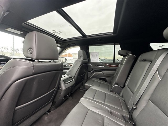 Used 2023 Cadillac Escalade Premium Luxury image 19