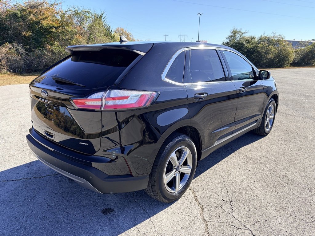 Certified 2022 Ford Edge SEL w/ Convenience Package image 2