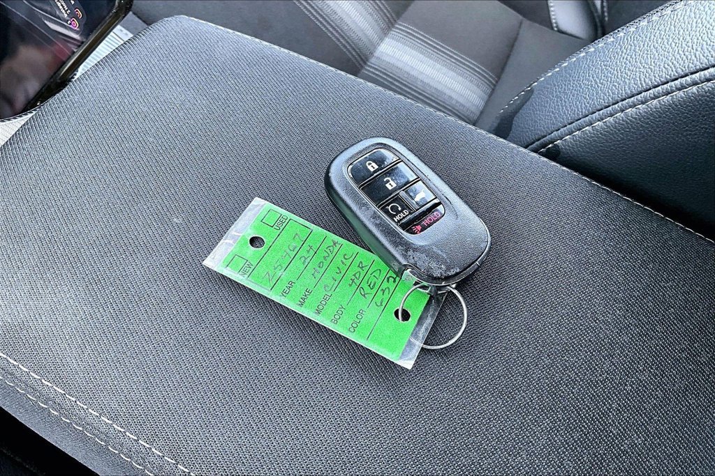 Used 2024 Honda Civic Sport image 12
