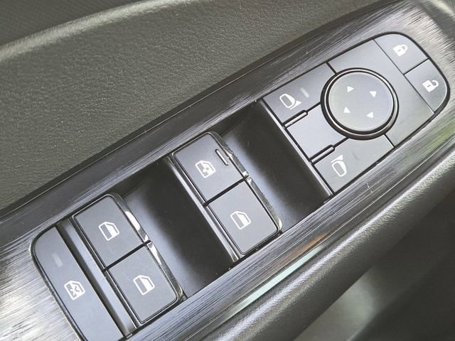 Used 2024 Nissan Rogue S image 24