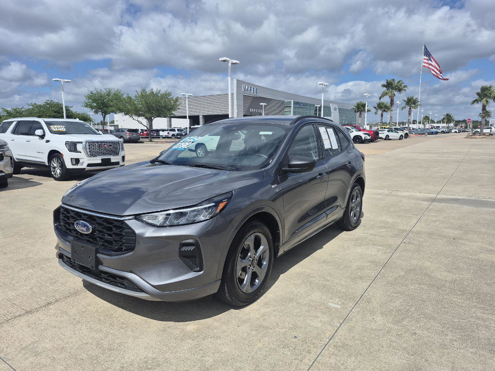 Certified 2024 Ford Escape ST-Line image 1