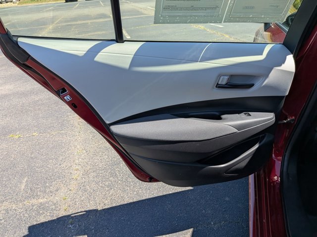 Used 2022 Toyota Corolla LE FWD image 24