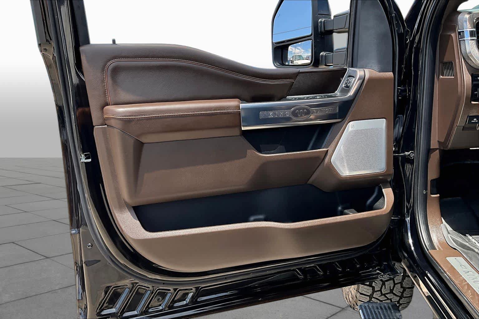 Certified 2024 Ford F250 King Ranch w/ FX4 Off-Road Package AWD/4WD image 21