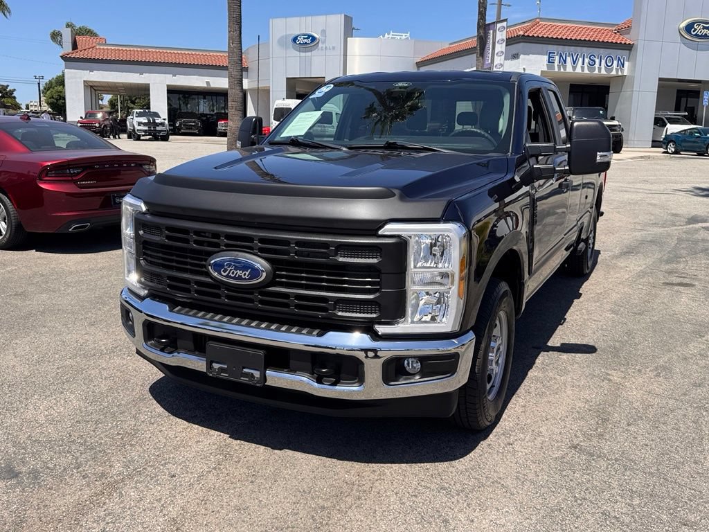 Certified 2024 Ford F250 XL w/ XL Chrome Package RWD image 7