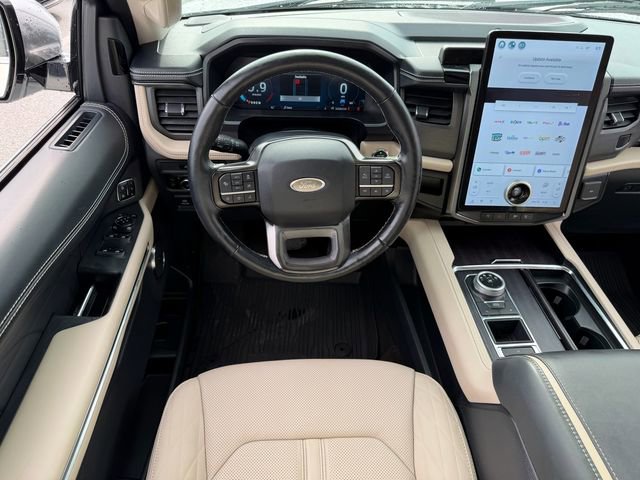 Certified 2023 Ford Expedition Platinum RWD image 9