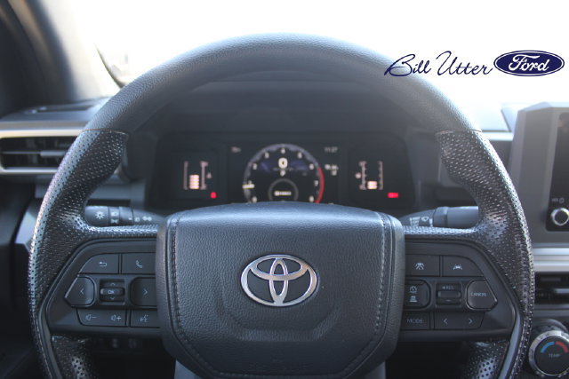 Used 2025 Toyota Tacoma SR5 AWD/4WD image 23