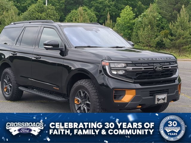Certified 2025 Ford Expedition Tremor AWD/4WD image 1