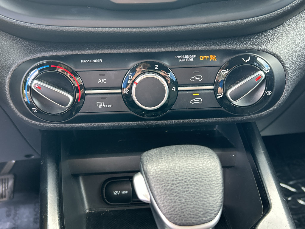 Used 2020 Kia Soul S FWD image 22