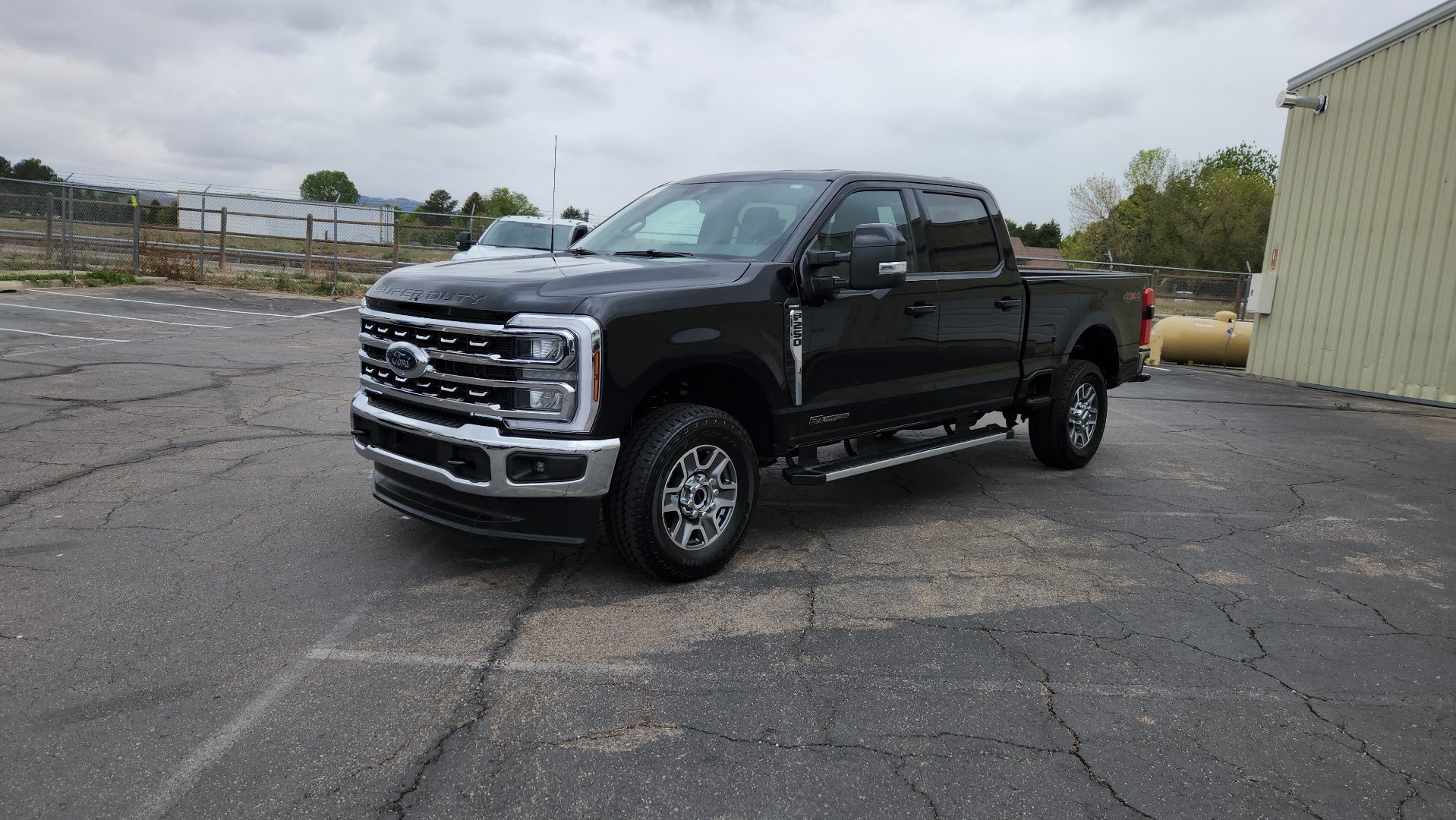 Certified 2025 Ford F250 Lariat AWD/4WD image 4