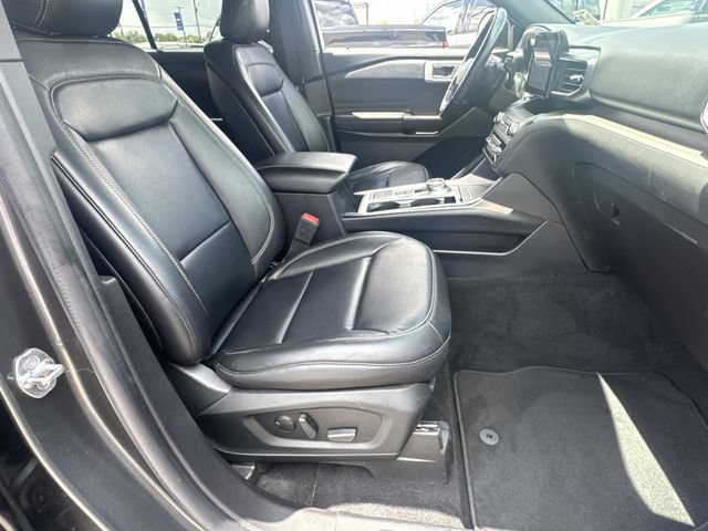 Certified 2020 Ford Explorer XLT w/ Equipment Group 202A RWD image 11