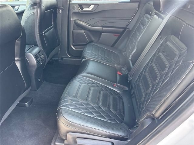 Certified 2023 Ford Escape SE w/ PHEV Premium Package FWD image 19