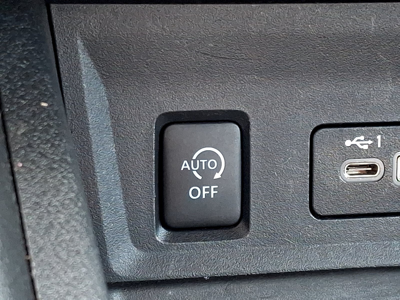 Used 2024 Nissan Sentra SV FWD image 22