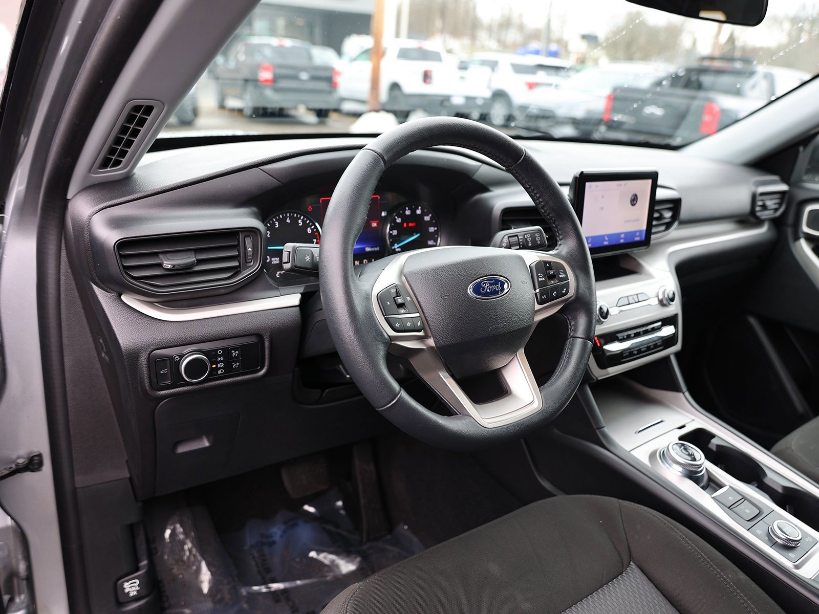 Certified 2023 Ford Explorer XLT image 18