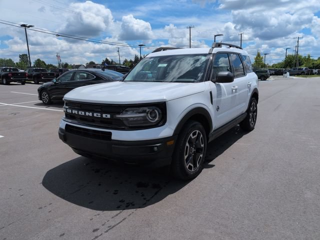 Certified 2023 Ford Bronco Sport Outer Banks AWD/4WD image 3