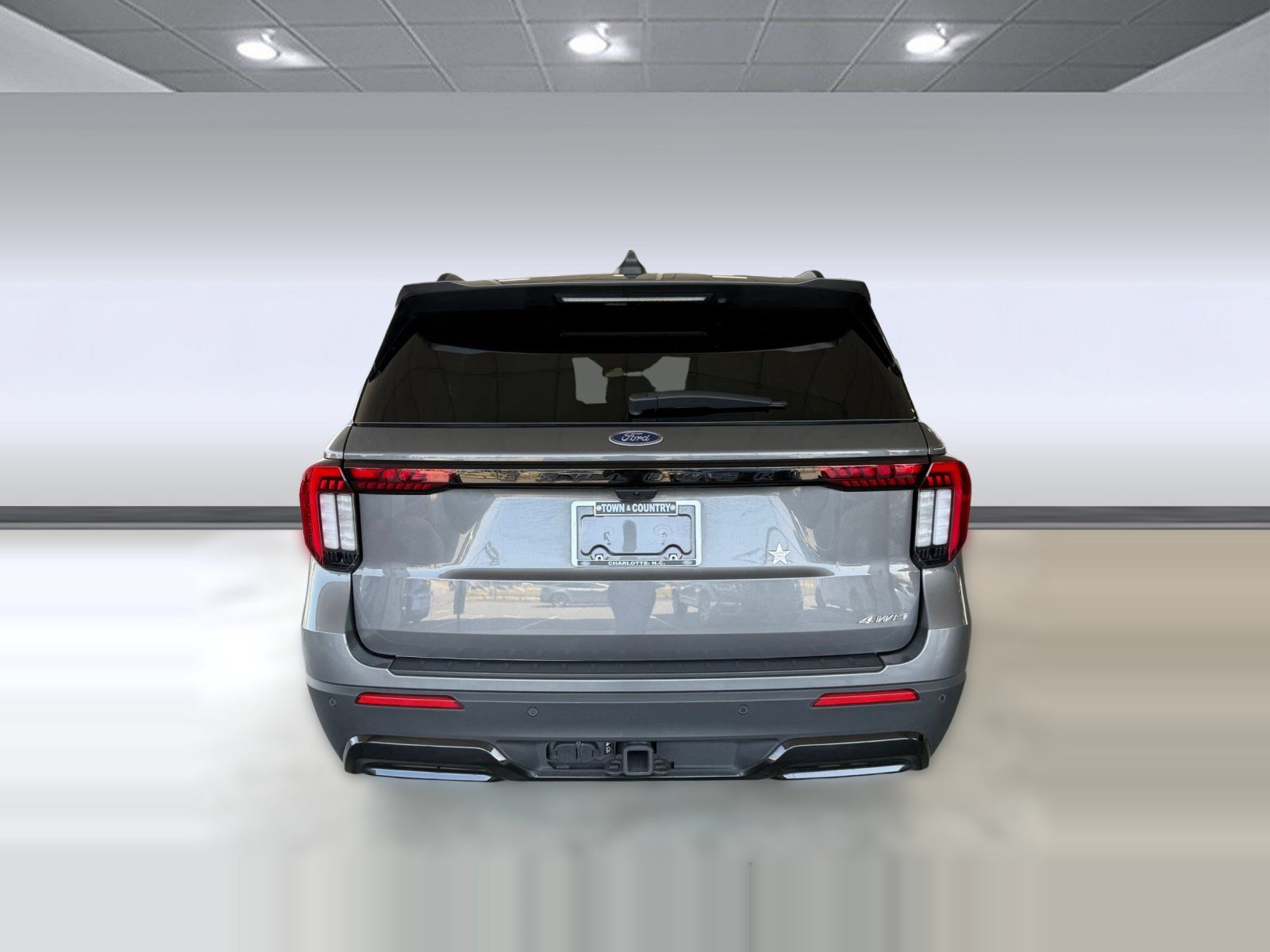 Certified 2025 Ford Explorer ST-Line w/ ST-Line Street Pack AWD/4WD image 10