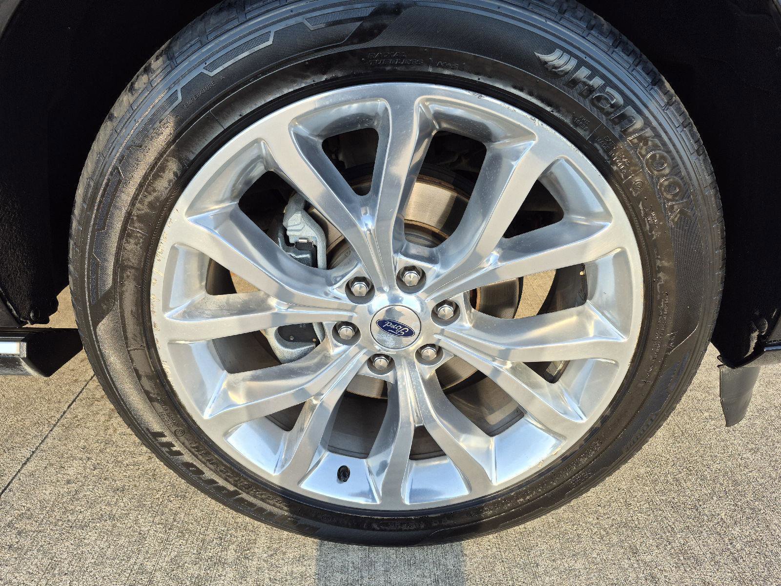 Certified 2018 Ford Expedition Max Platinum image 8