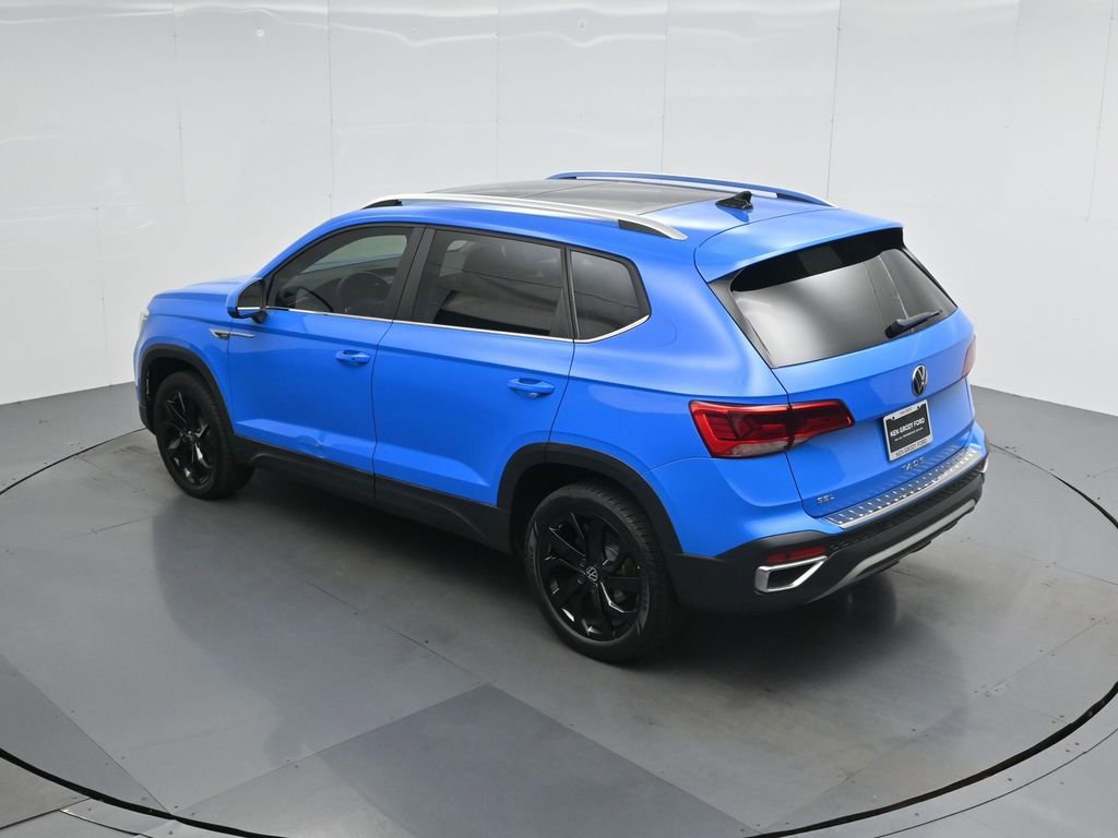 Used 2022 Volkswagen Taos SEL w/ Panoramic Sunroof Package image 43