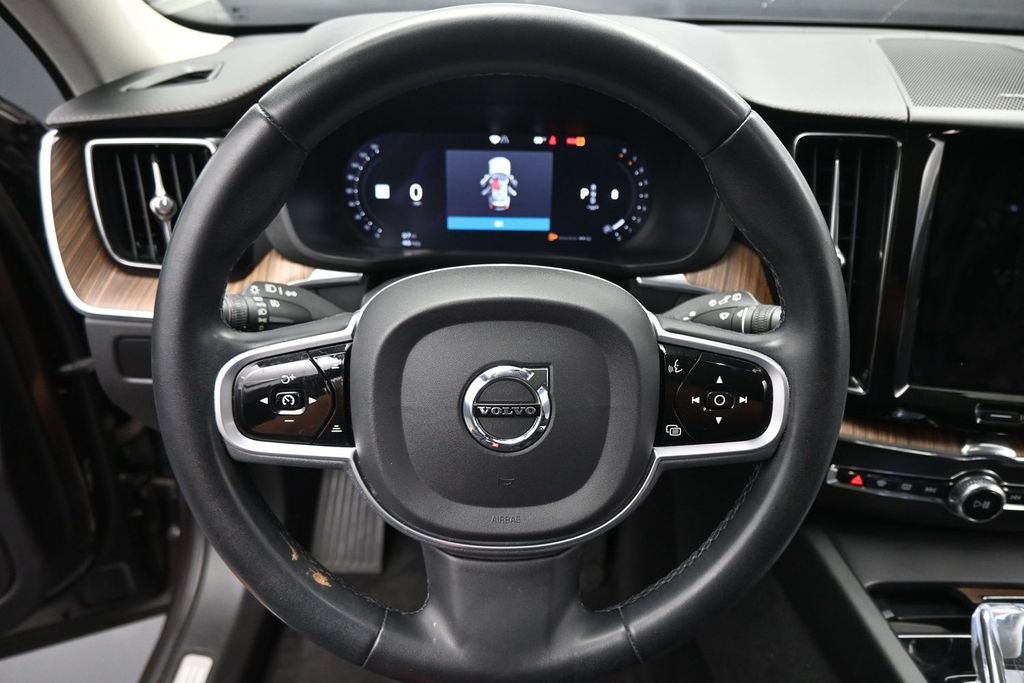 Used 2023 Volvo XC60 B5 Ultimate w/ Climate Package AWD/4WD image 12