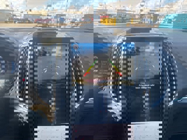 Certified 2023 Ford Edge ST-Line w/ Class II Trailer Tow Package image 17