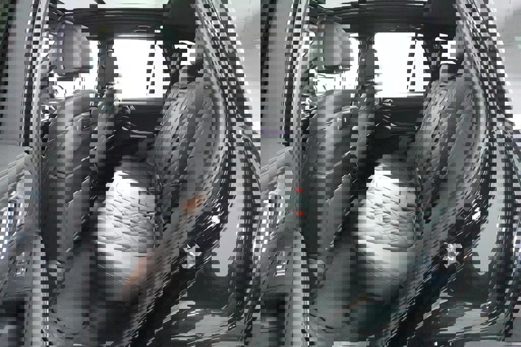 Used 2024 BMW X5 xDrive40i image 27