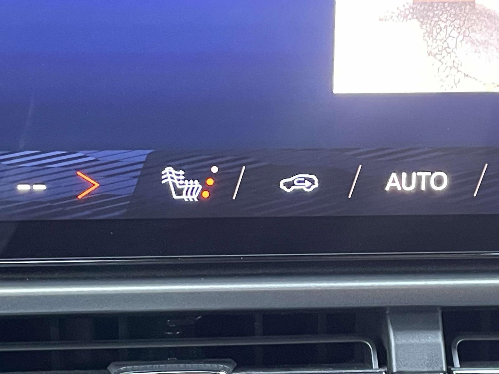 Used 2024 Chevrolet Equinox EV RS image 19