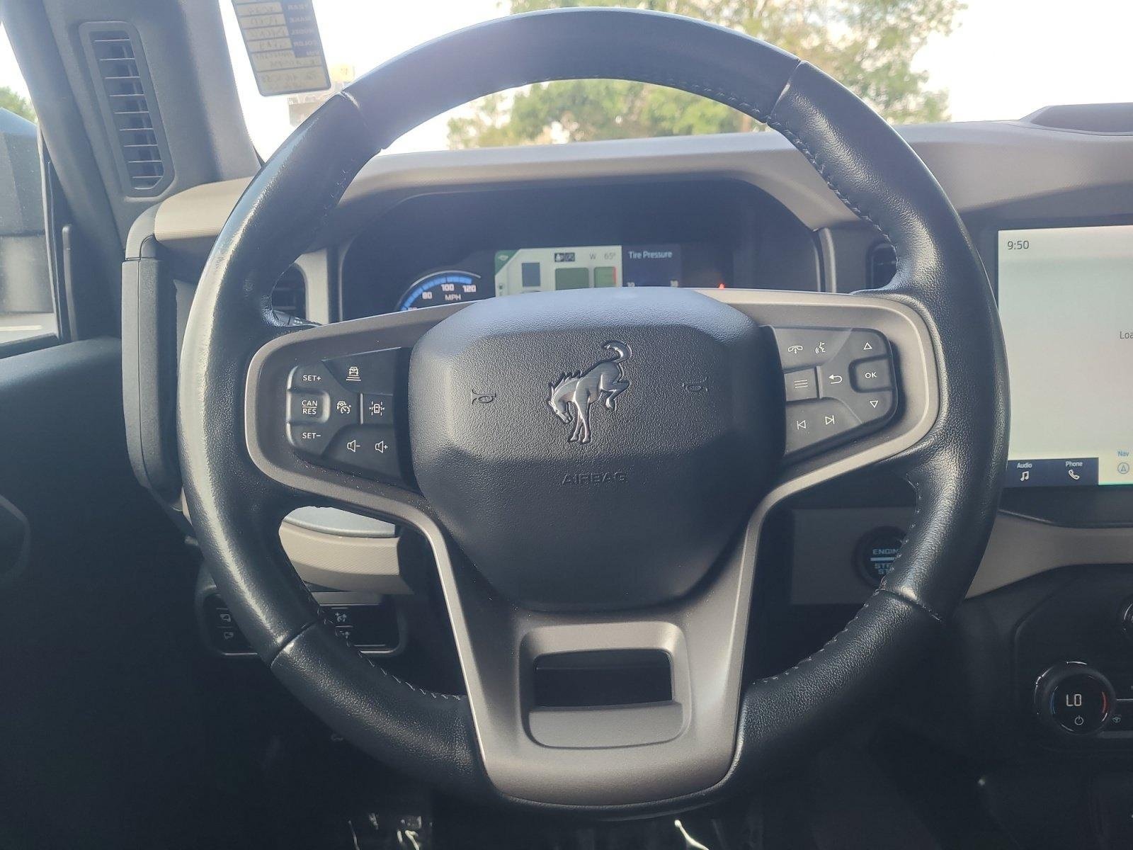 Certified 2024 Ford Bronco Wildtrak AWD/4WD image 9