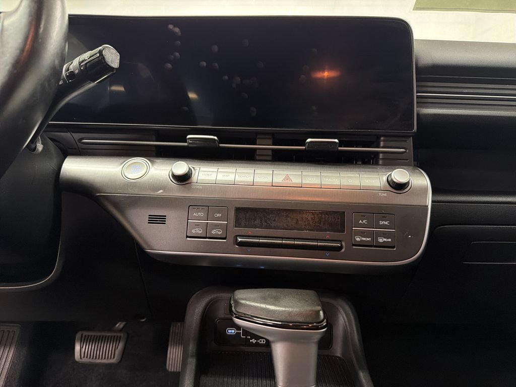 Used 2025 Hyundai Kona SEL FWD image 22