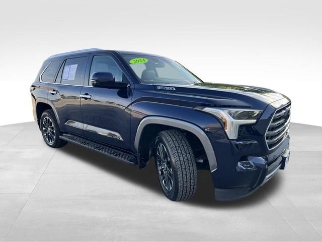 Used 2024 Toyota Sequoia Limited w/ Tow Technology Package AWD/4WD image 9