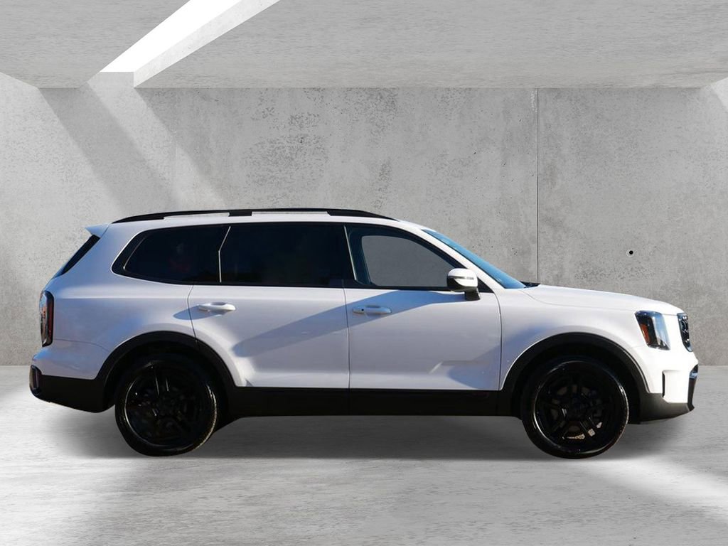 Used 2025 Kia Telluride EX X-Line AWD/4WD image 2