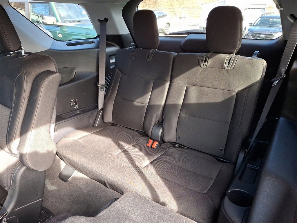 Certified 2023 Ford Explorer XLT image 12