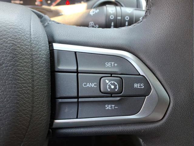 Used 2025 Jeep Compass Latitude w/ Altitude Special Edition AWD/4WD image 29