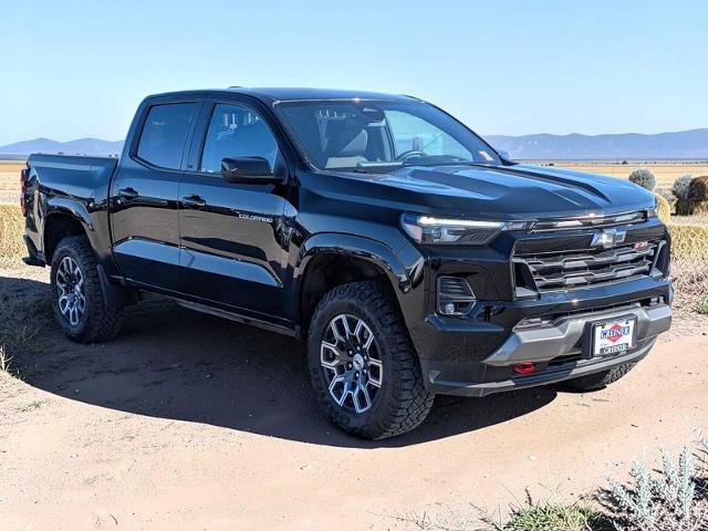 Used 2024 Chevrolet Colorado Z71 w/ Z71 Convenience Package 2 AWD/4WD image 8