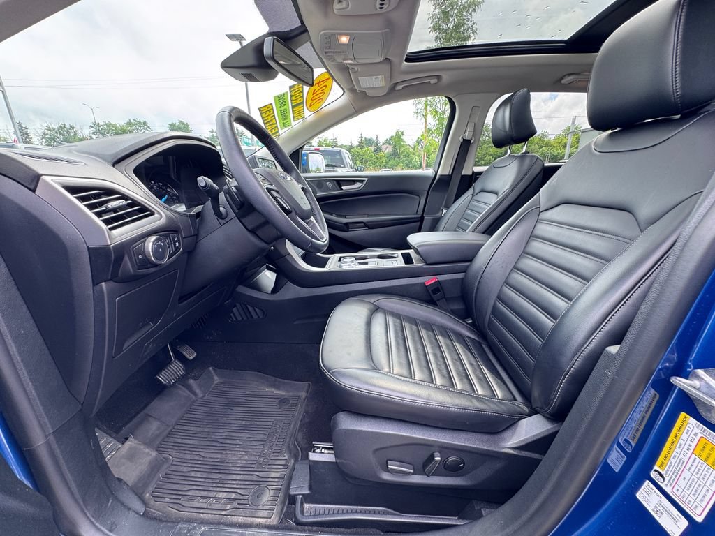Certified 2024 Ford Edge SEL w/ Convenience Package AWD/4WD image 12