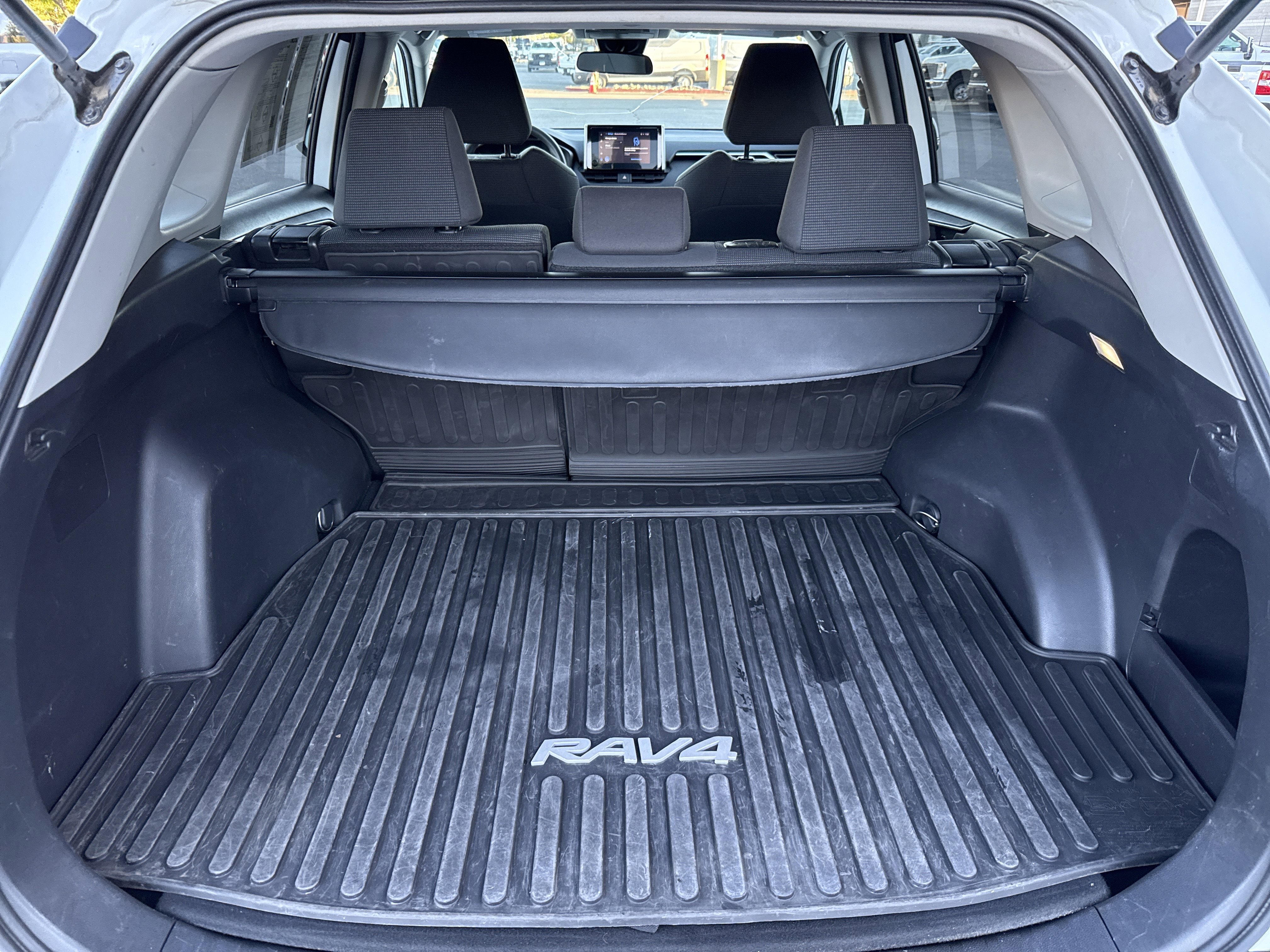 Used 2023 Toyota RAV4 LE image 26