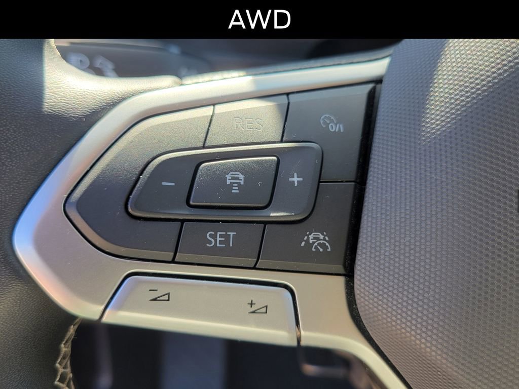 Used 2022 Volkswagen Tiguan SE image 22