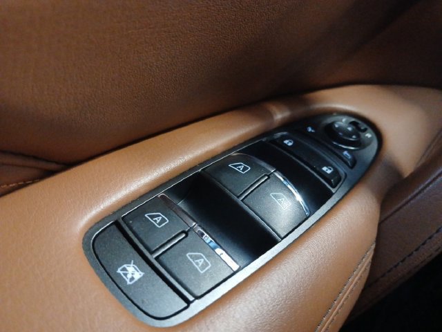 Used 2022 INFINITI QX80 Sensory w/ Cargo Package RWD image 11