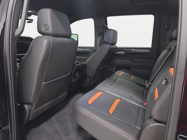 Used 2024 GMC Sierra 2500 AT4 w/ Technology Package AWD/4WD image 12
