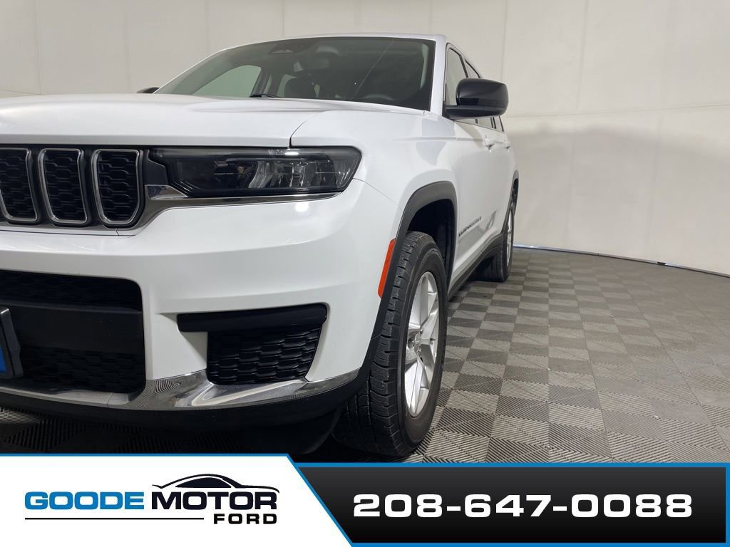 Used 2023 Jeep Grand Cherokee L Laredo image 2