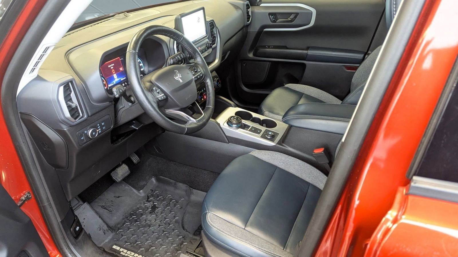 Certified 2022 Ford Bronco Sport Outer Banks w/ Tech Package image 9