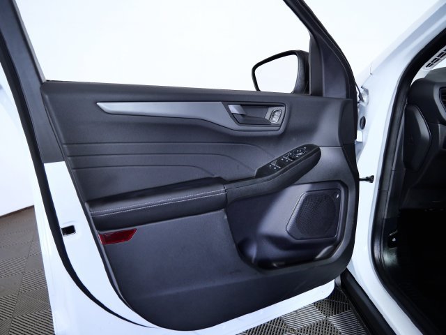 Certified 2023 Ford Escape Active AWD/4WD image 16